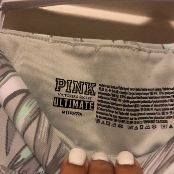 VS PINK Ultimate Motto Leggings 💋 - Picture 3 of 3